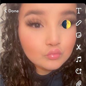 Meet your Posher, Mia